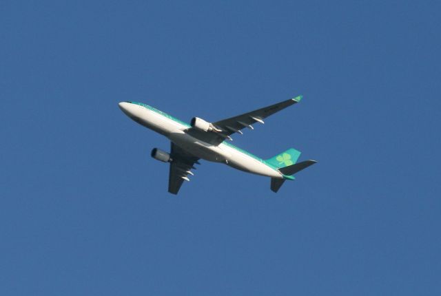 Airbus A330 (EI-DUO) - Approching Orlando International Florida