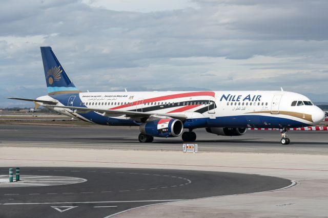 Airbus A321 (SU-BQN)