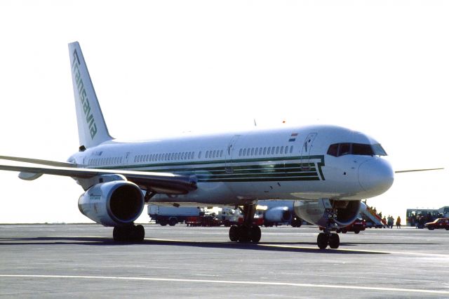 Boeing 757-200 (PH-TKA) - December 1993 at Tenerife Sur