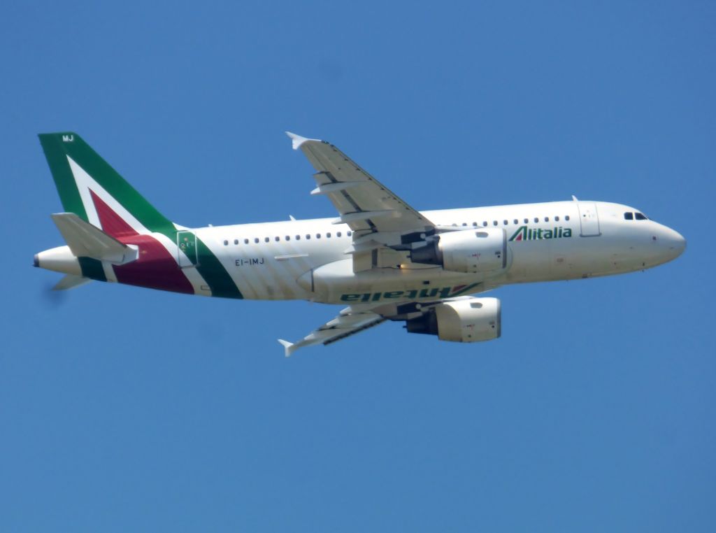 Airbus A319 (EI-IMJ)