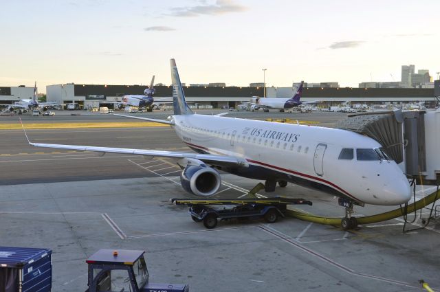 Embraer ERJ-190 (N956UW) - US Airways Embraer ERJ-190AR N956UW in Boston