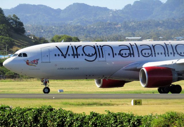 Airbus A330-200 (G-VMIK)