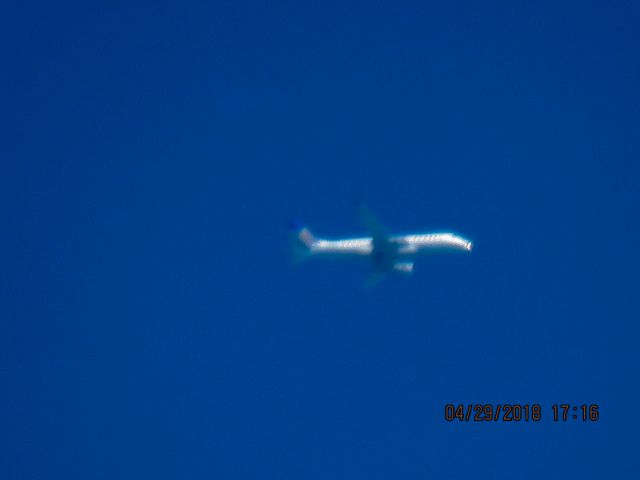 Embraer 170/175 (N645RW)