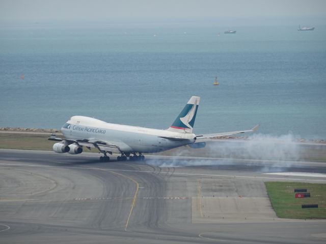 Boeing 747-400 (B-HUO)