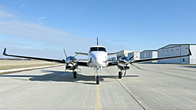 Beechcraft King Air 90 (N524CV)