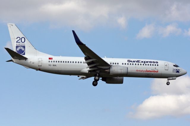 Boeing 737-800 (TC-SUL)