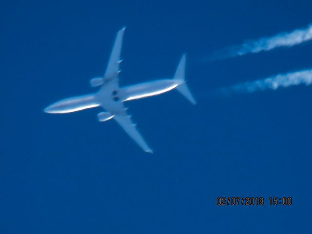 Boeing 737-900 (N68801)