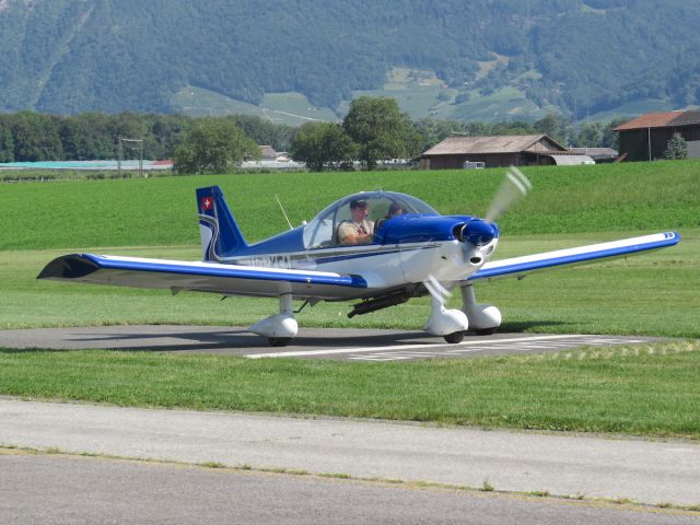 ROBIN R-200 (HB-KFA) - Robin HR200-160 at the run up spot.