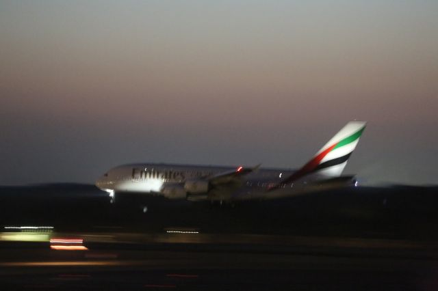 Airbus A380-800 (A6-EDW)