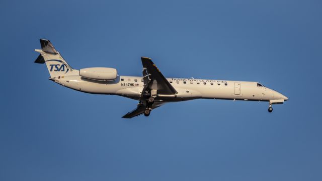 Embraer ERJ-145 (N847HK) - On final for 16L in KDEN 4-25-19