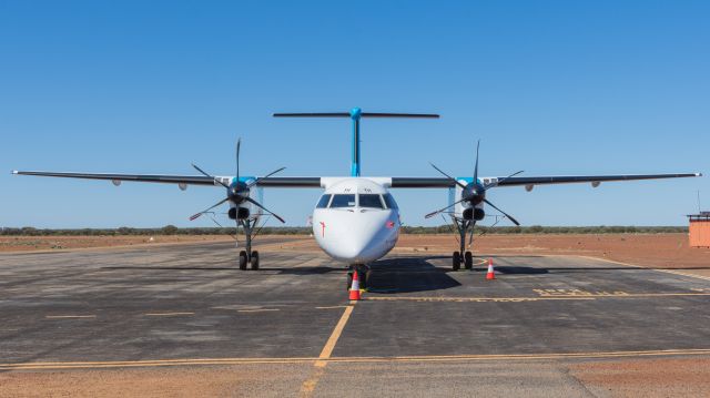 de Havilland Dash 8-400 (VH-IYH)