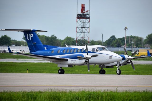 Beechcraft Super King Air 350 (N843UP) - Beechcraft Super King Air 350 opby WheelsUp