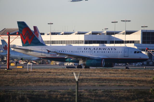 Airbus A319 (N838AW)