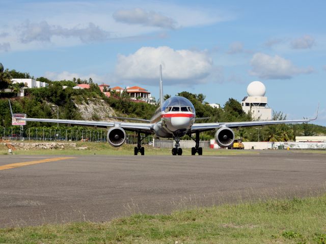 Boeing 757-200 —