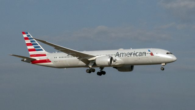 Boeing 787-9 Dreamliner (N825AA) - Late afternoon arrival from Shanghai Pudong