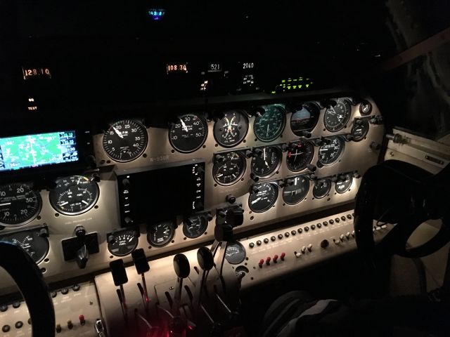 Beechcraft 18 (N930R)
