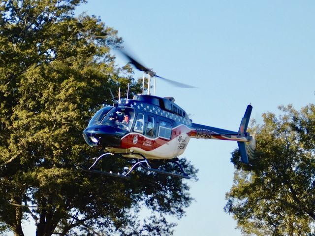 Bell JetRanger (N404AE) - Air Evac 61 departing Bolivar Medical Center early in the morning 