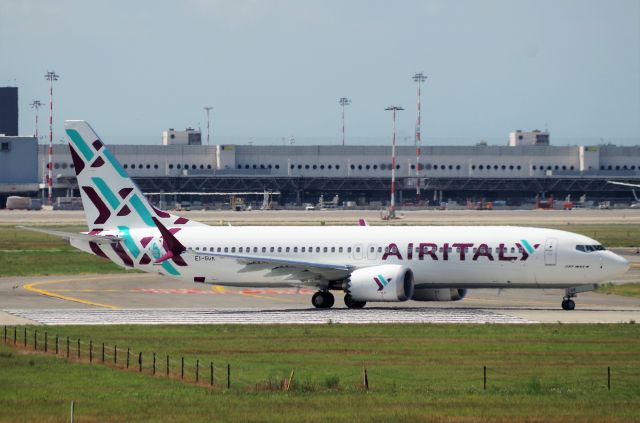Boeing 737 MAX 8 (EI-GGK)