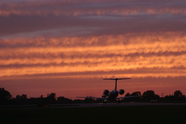 — — - Splendid Appleton sunset
