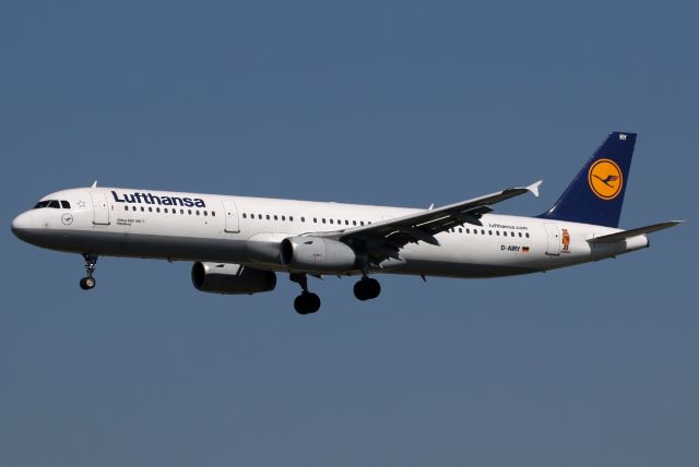 Airbus A321 (D-AIRY)