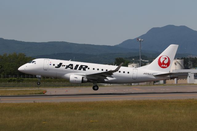 Embraer 170/175 (JA212J) - 30 June 2016:HKD-ITM.