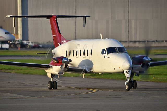 Beechcraft 1900 (C-GCMY)