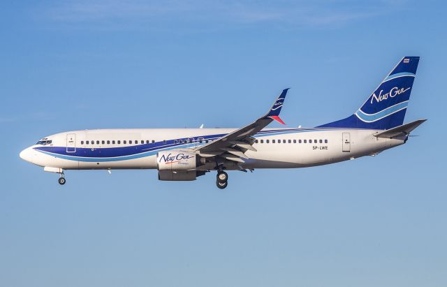 Boeing 737-800 (SP-LWE)