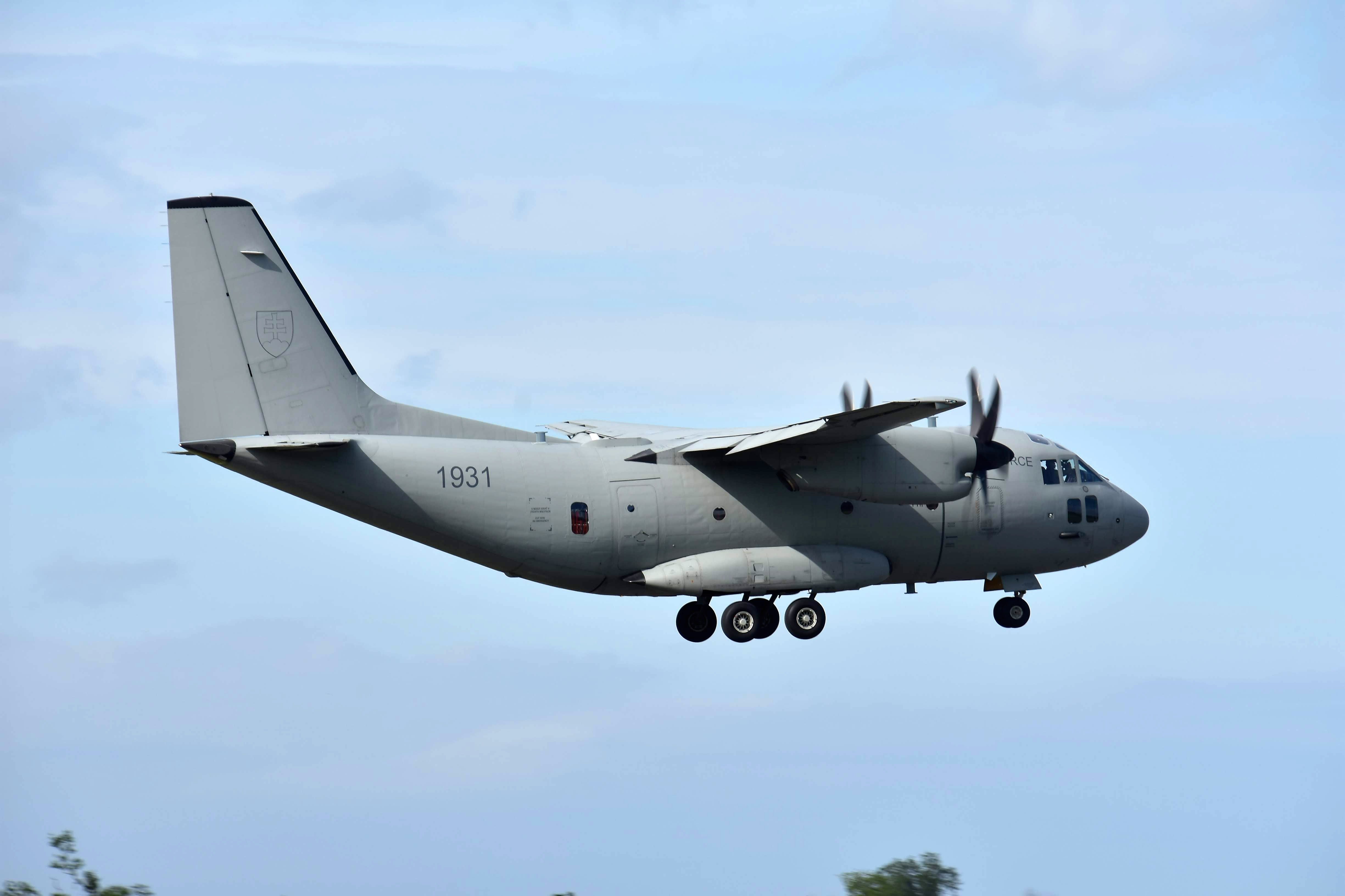 ALENIA Spartan (C-27J) (N1931) - 1931 landing on 10