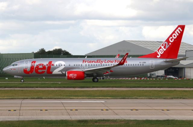 Boeing 737-800 (G-JZBI)