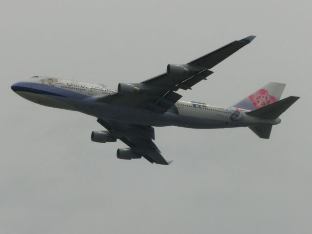 Boeing 747-200 (B-18203) - ハグジェットキタ～＼(^o^)／