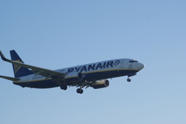 Boeing 737-800 (EI-EFO) - Ryanair B737-8AS cn37539