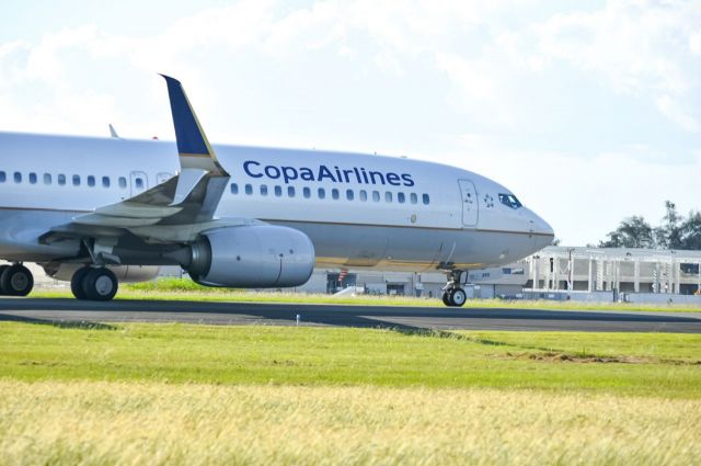 Boeing 737-800 (HP-1854CMP)