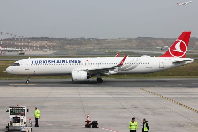 Airbus A321neo (TC-LPK) - TK1763 IST-HEL