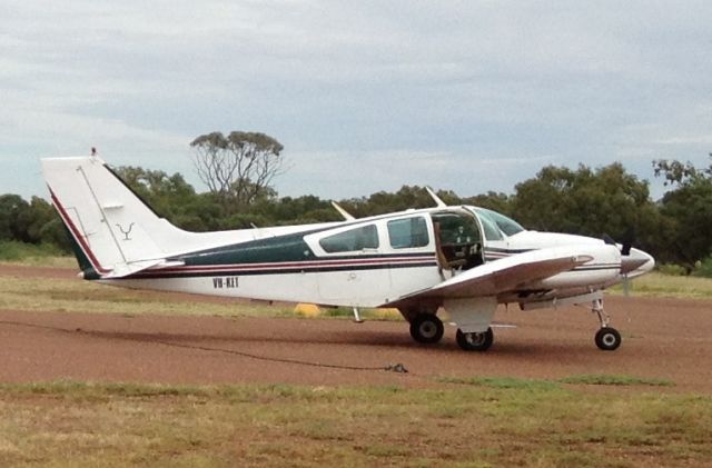 Beechcraft 55 Baron (VH-KET)