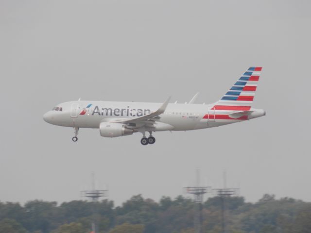 Airbus A319 (N9004F) - Arriving from DFW