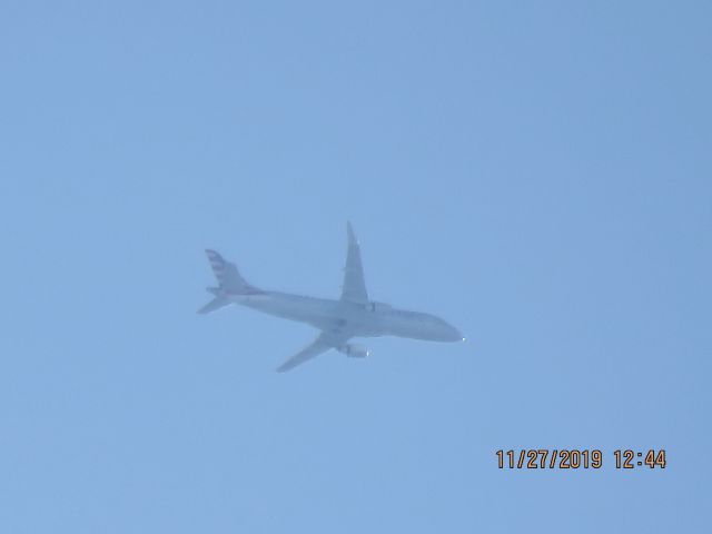 Embraer 175 (N284JN)
