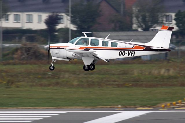 Beechcraft Bonanza (36) (OO-VFI)