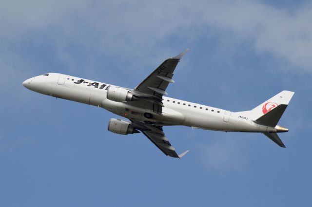 Embraer ERJ-190 (JA241J) - 2017-08-27