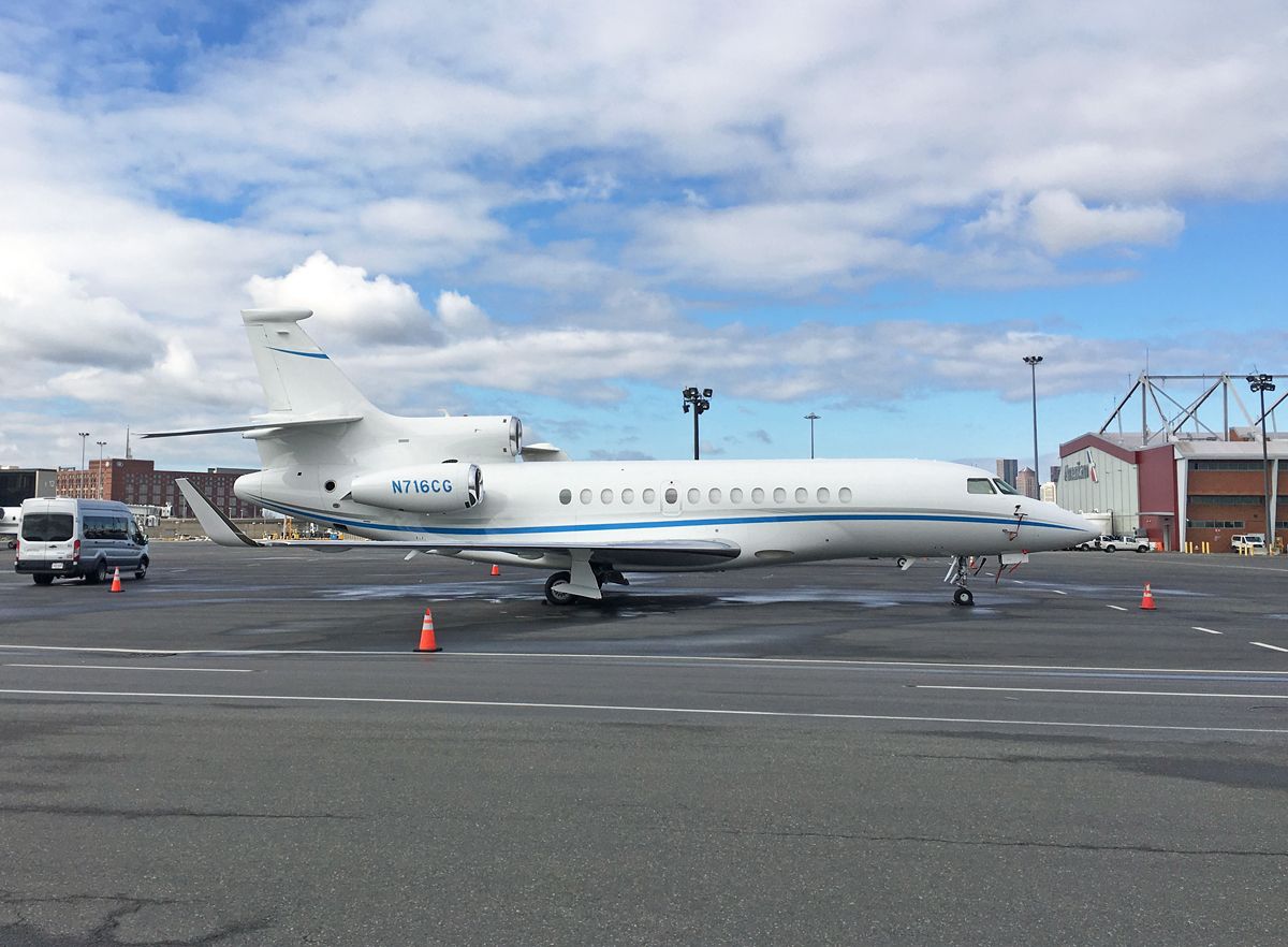 Dassault Falcon 7X (N716CG)