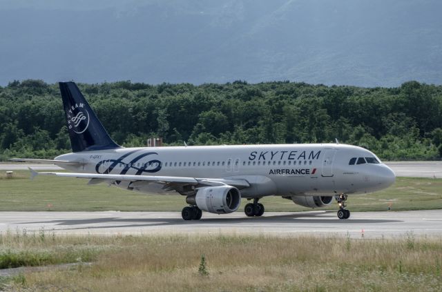 Airbus A320 (F-GFKY)