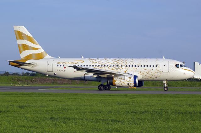 Airbus A319 (G-DBCD) - Still got the "Olympic Dove" colours from 4 years ago!!