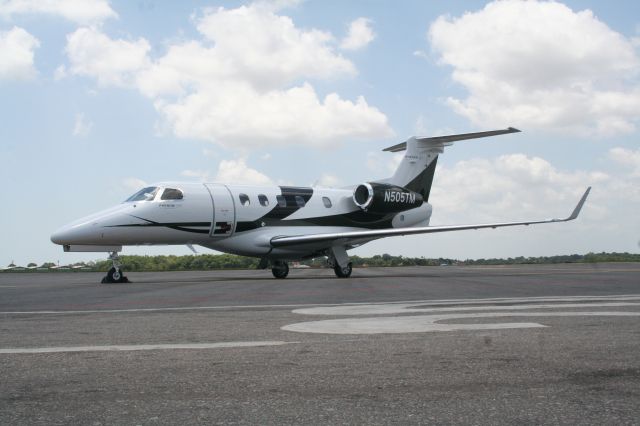 Embraer Phenom 300 (N505TM)