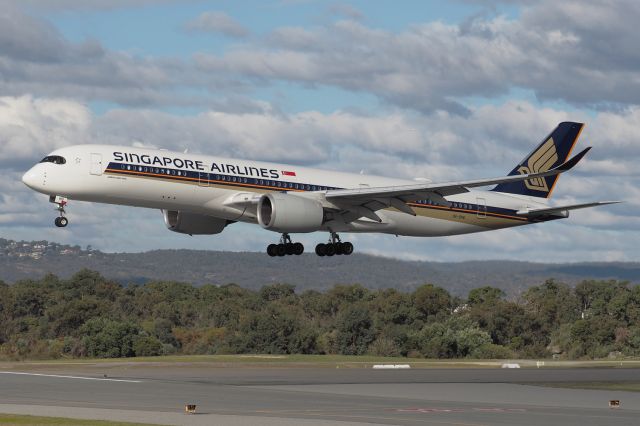 Airbus A350-900 (9V-SHQ) - Airbus A350-941 sn439. SIA 9V-SHQ rwy 03 YPPH 16 July 2022