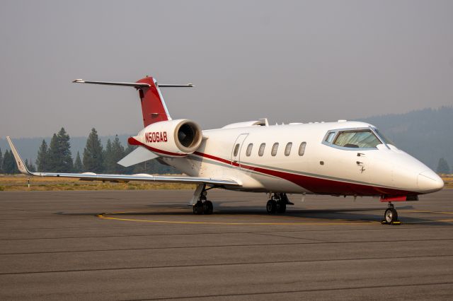 Learjet 60 (N506AB)