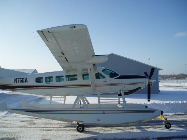 Cessna Caravan (N76EA) - Cessna Amphib.