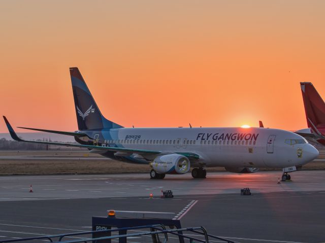 Boeing 737-800 (HL8397)