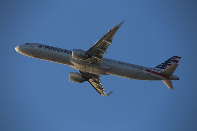 Airbus A321neo (N408AN)