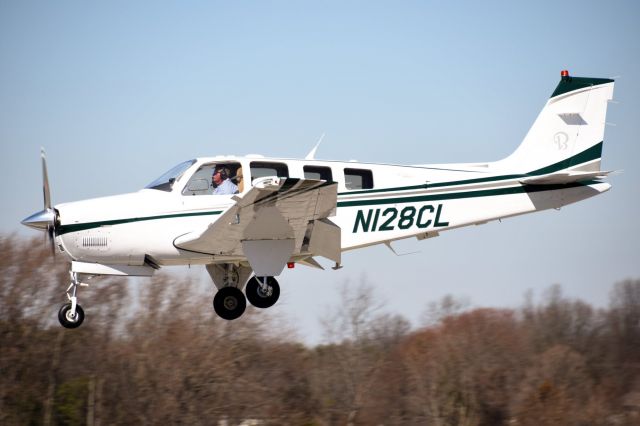 Beechcraft Bonanza (36) (N128CL)