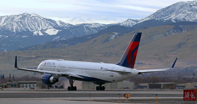 Boeing 757-200 (N554NW) - Rotating from 16L to begin a flight to Atlanta.