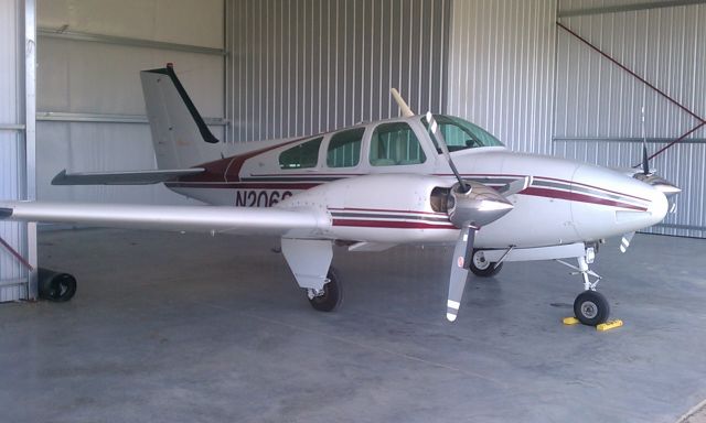 Beechcraft 55 Baron (N206S)